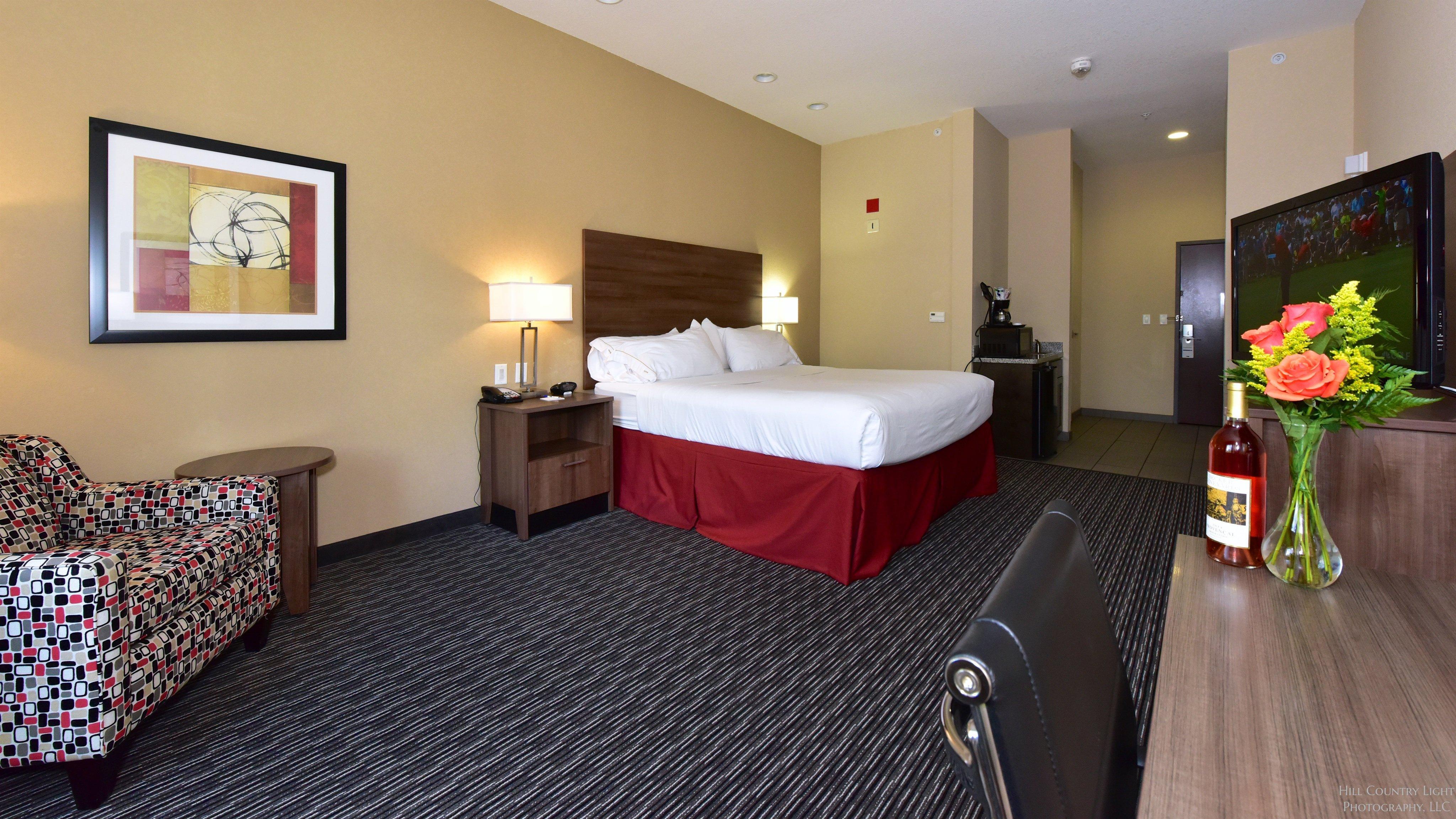 Holiday Inn Express & Suites Fredericksburg By Ihg Esterno foto