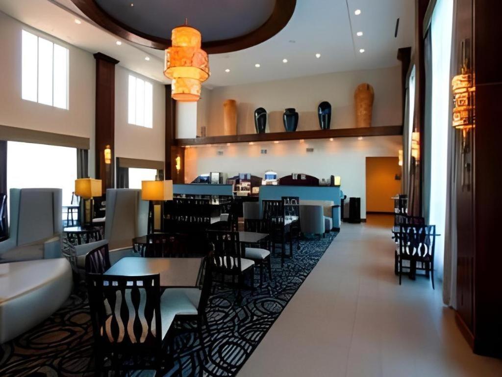 Holiday Inn Express & Suites Fredericksburg By Ihg Esterno foto