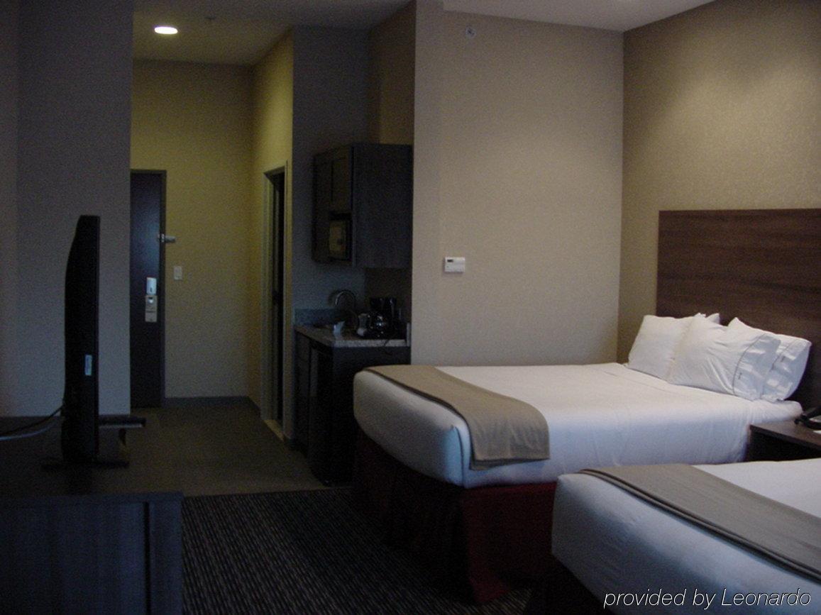 Holiday Inn Express & Suites Fredericksburg By Ihg Camera foto