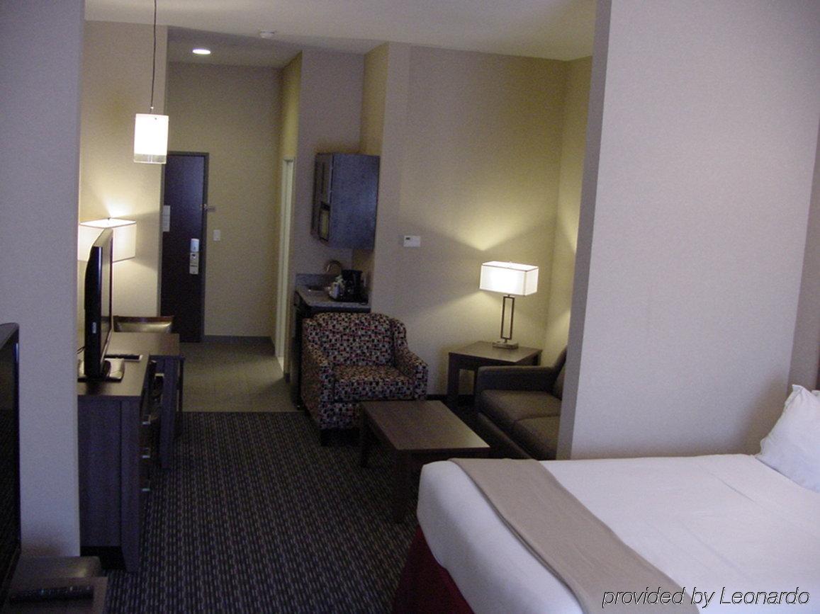 Holiday Inn Express & Suites Fredericksburg By Ihg Esterno foto