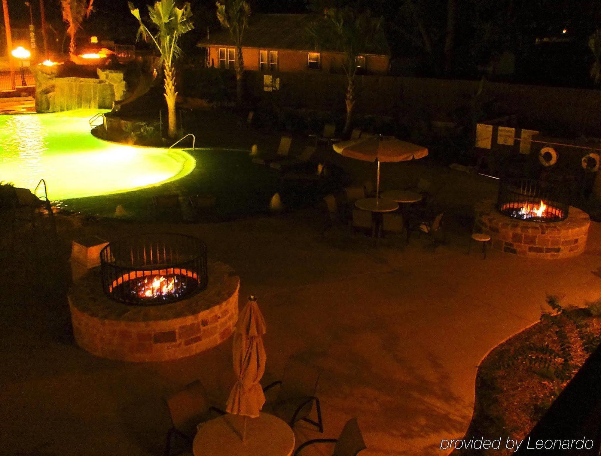 Holiday Inn Express & Suites Fredericksburg By Ihg Amenities foto